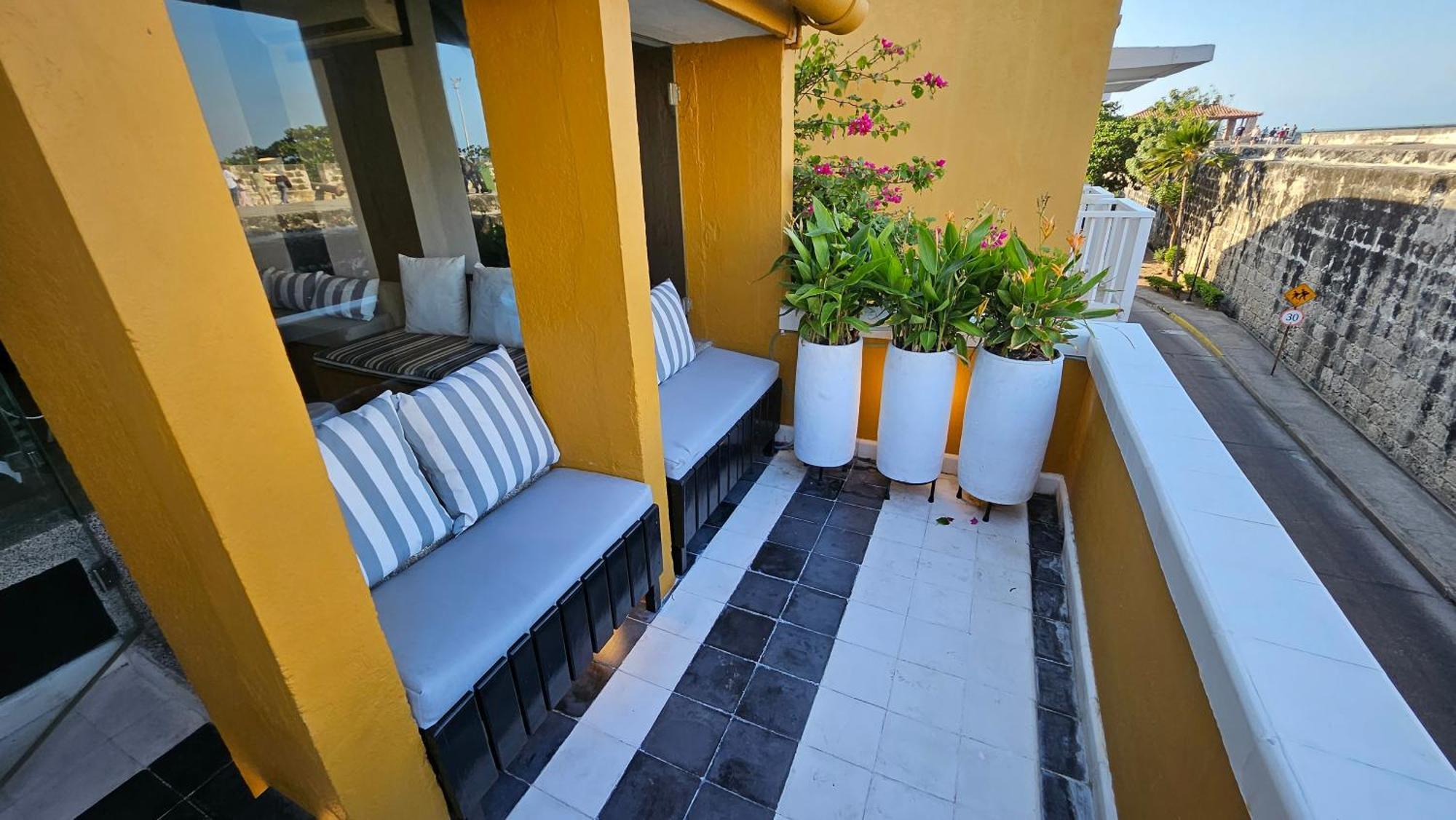 Apartamento Duplex Vista Al Mar Y Murallas Nuevo En La Ciudad Amurallada Apartment Cartagena Exterior photo